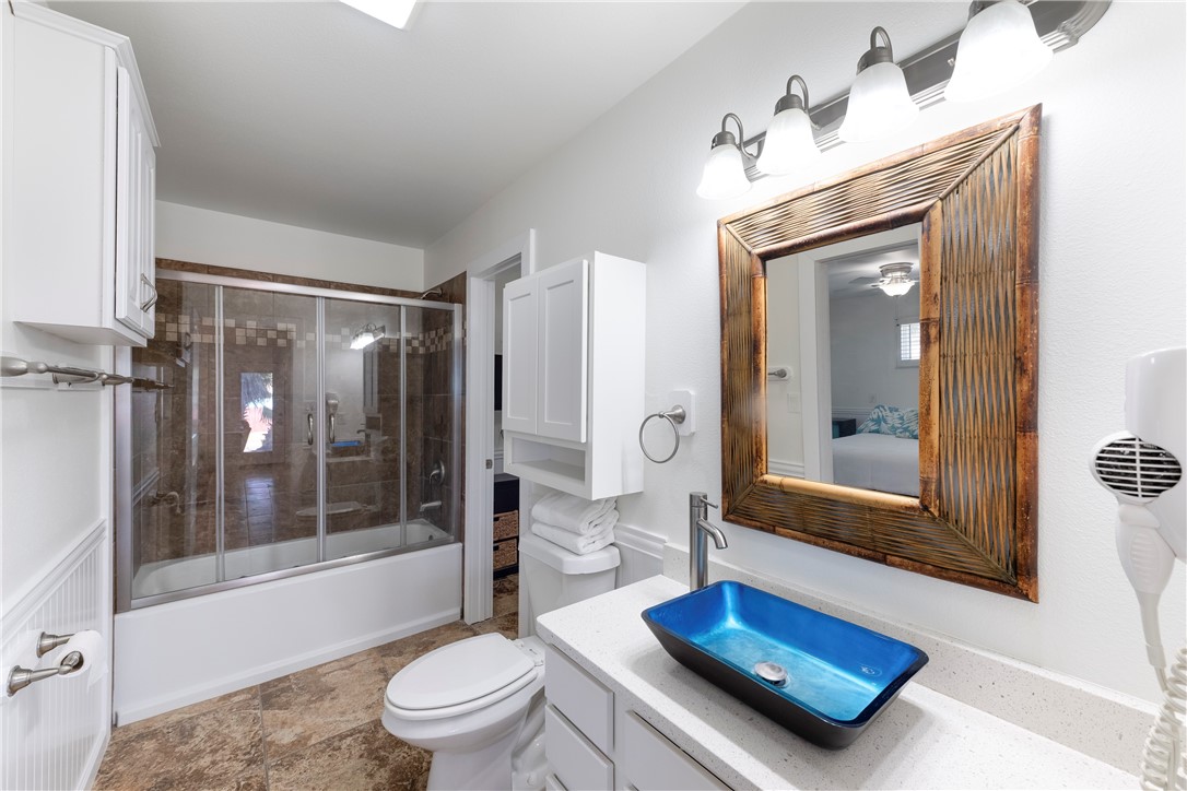 403 Spencers Landing Property Photo 18