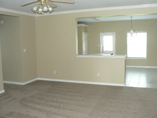 6541 Fenwick Dr Property Photo 2