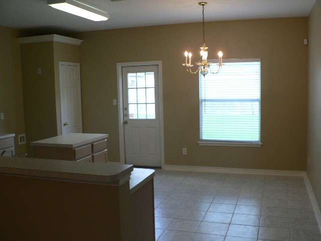 6541 Fenwick Dr Property Photo 3