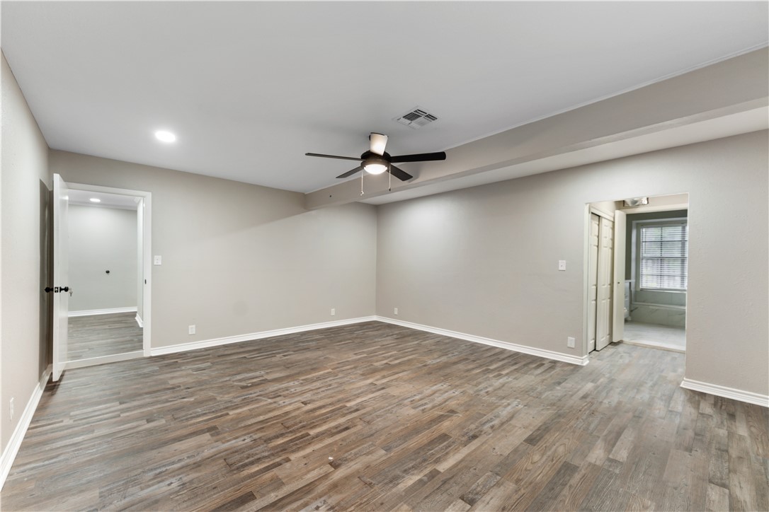4937 Holmes Dr Property Photo 11