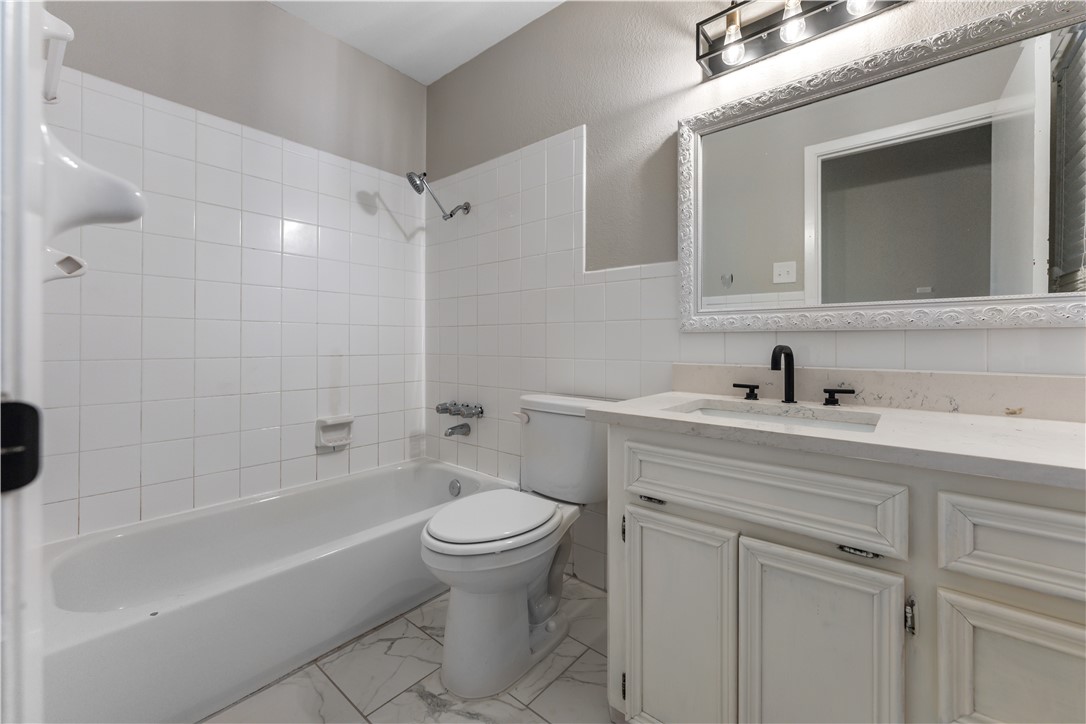 4937 Holmes Dr Property Photo 15