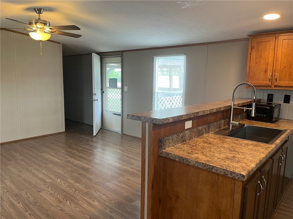 699 S Vista Property Photo 2