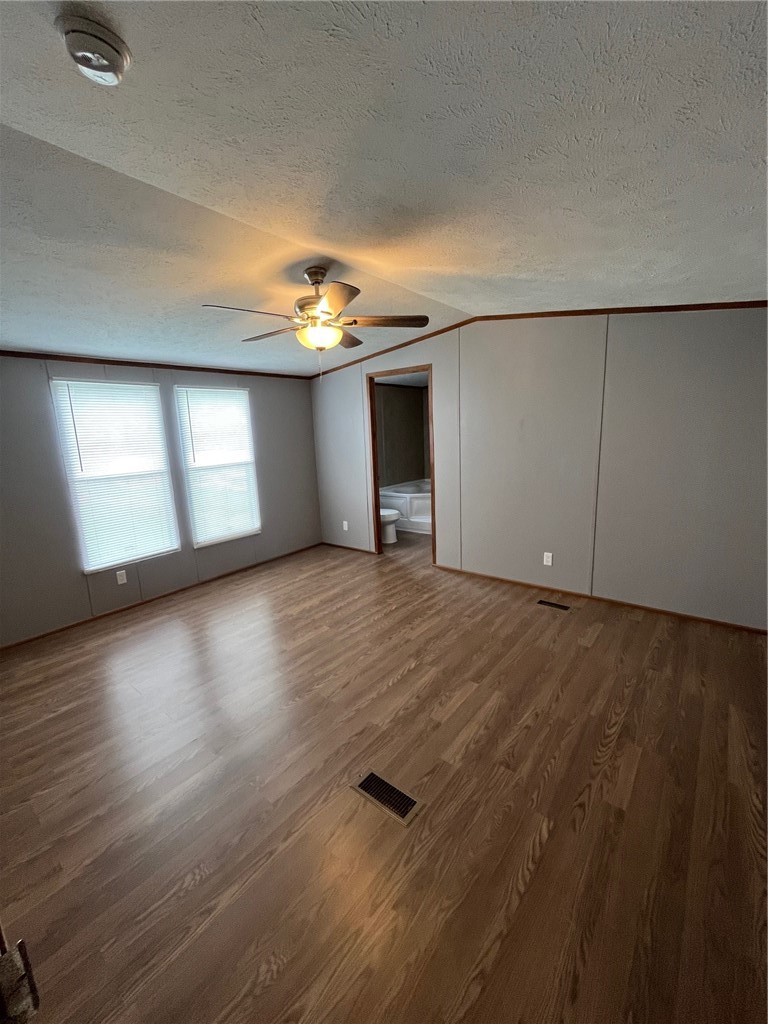 699 S Vista Property Photo 5