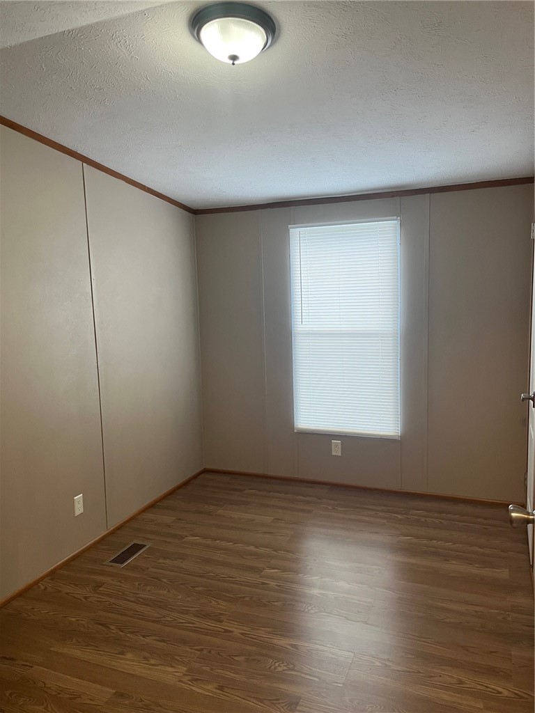 699 S Vista Property Photo 7