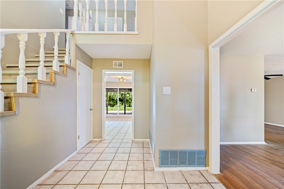 1022 Delta Dr Property Photo 6