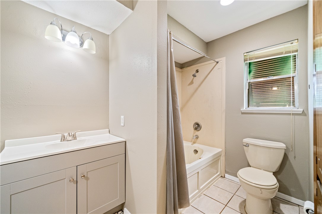 1022 Delta Dr Property Photo 37