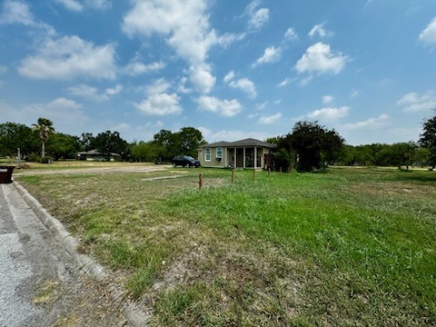176 W D Ave Property Photo 1