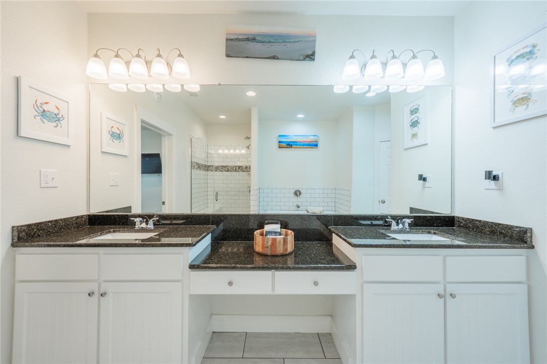 109 Copano Cove Property Photo 16
