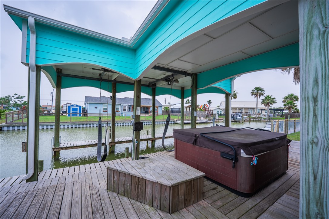 109 Copano Cove Property Photo 24