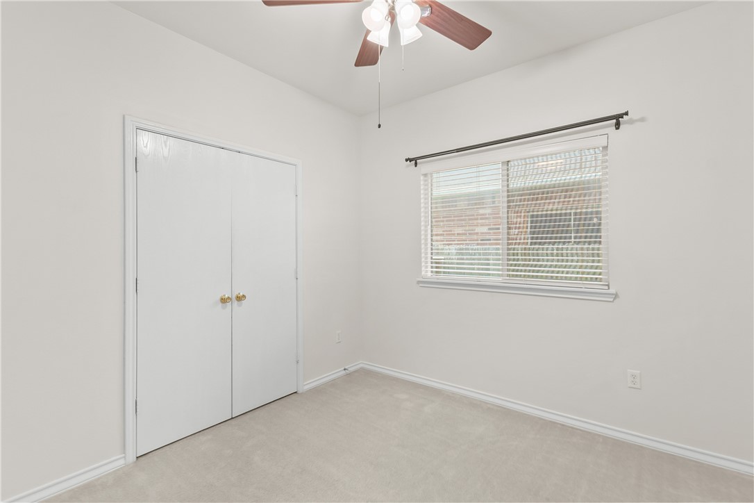 5821 Corsica Property Photo 24