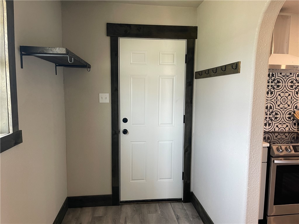 710 N Eugenia St Property Photo 17