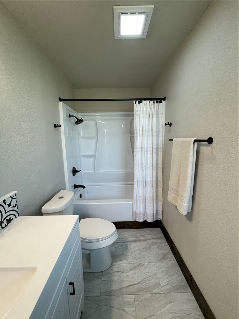 710 N Eugenia St Property Photo 24