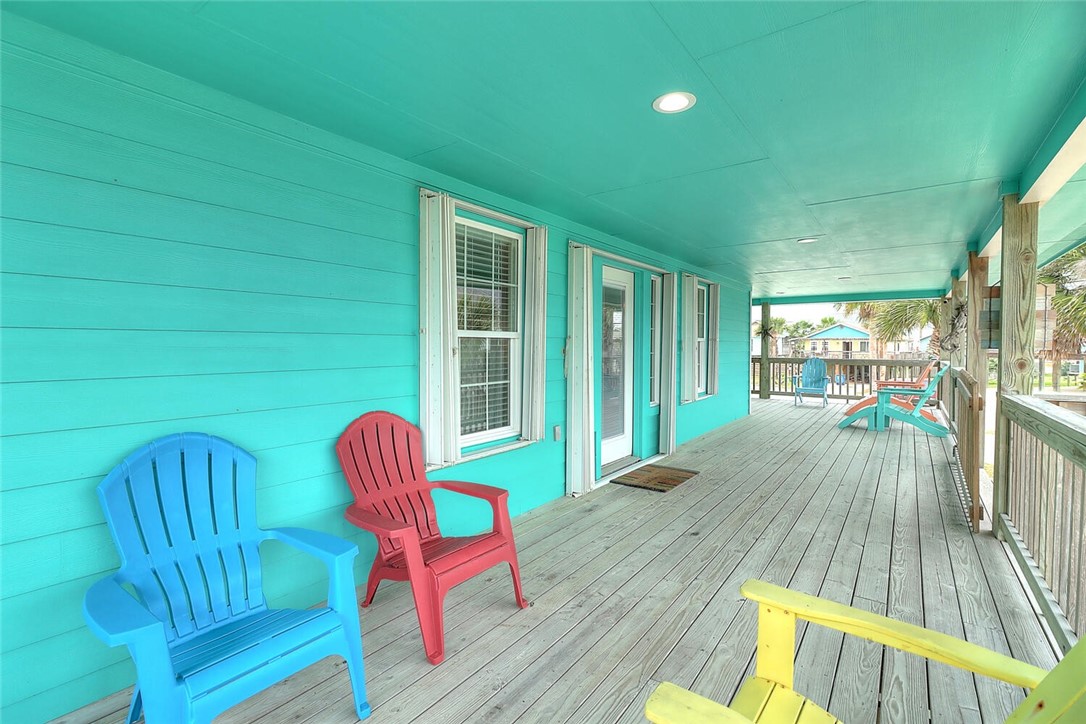 613 Pelican Property Photo 3