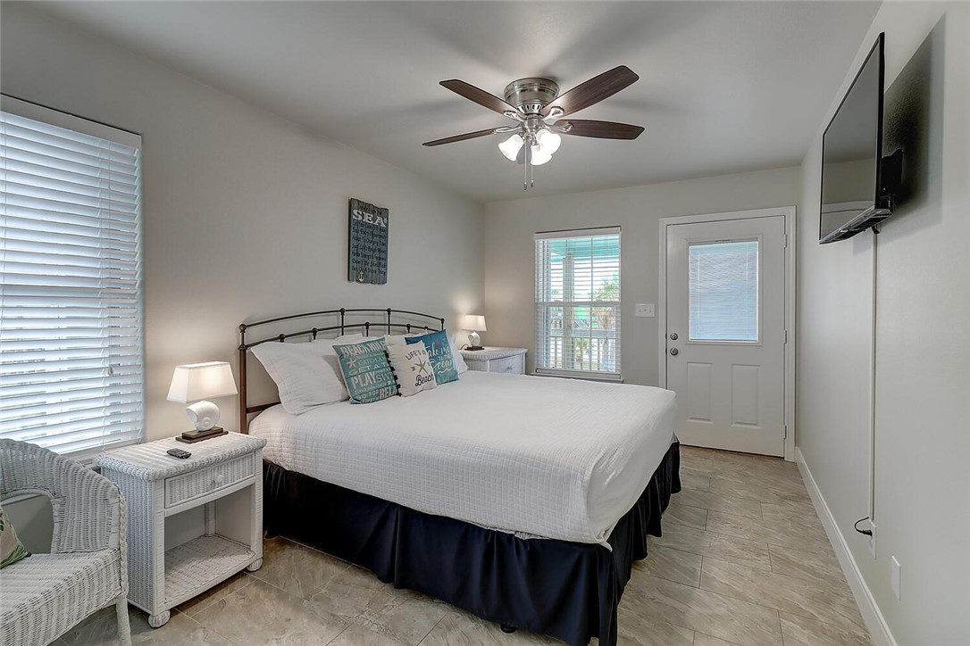 613 Pelican Property Photo 15