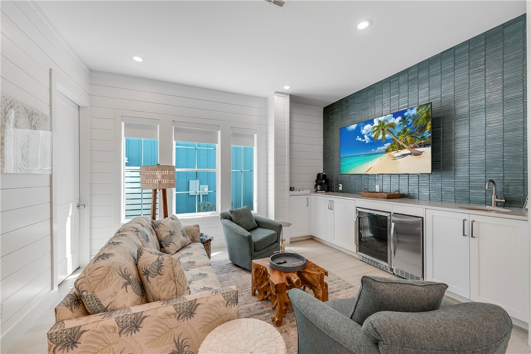132 Wild Indigo Property Photo 8