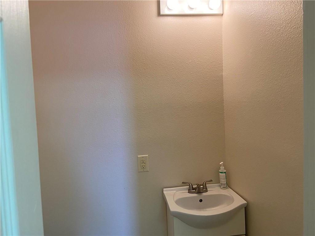 116 W Ave C Property Photo 14