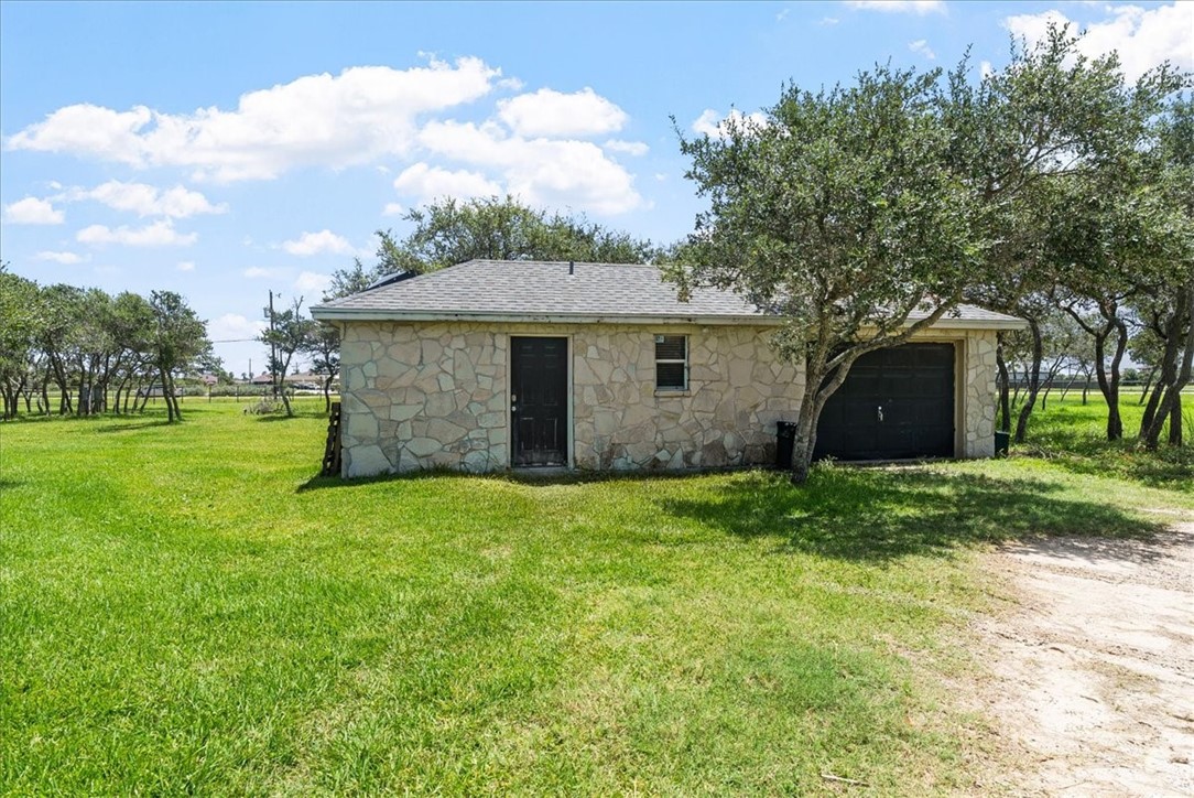 1433 Glenoak Dr Property Photo 28