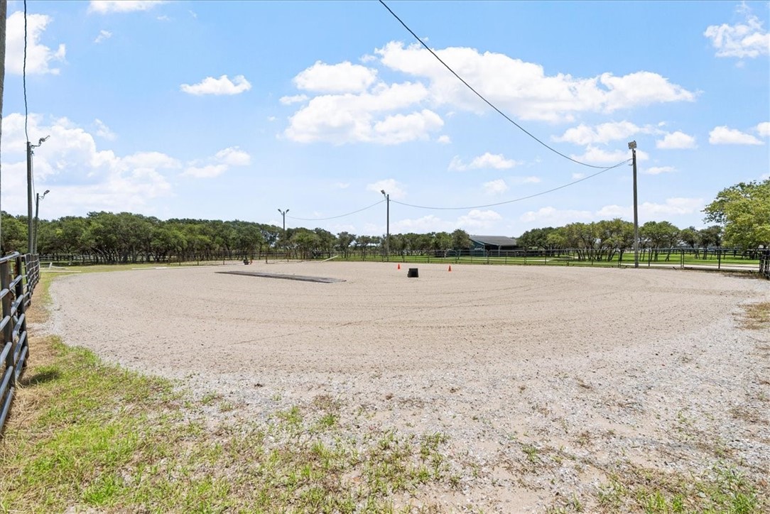 1433 Glenoak Dr Property Photo 32