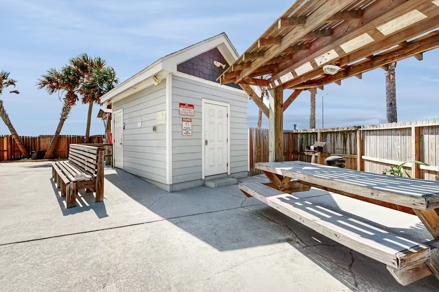15236 Beach Way Dr Property Photo 30