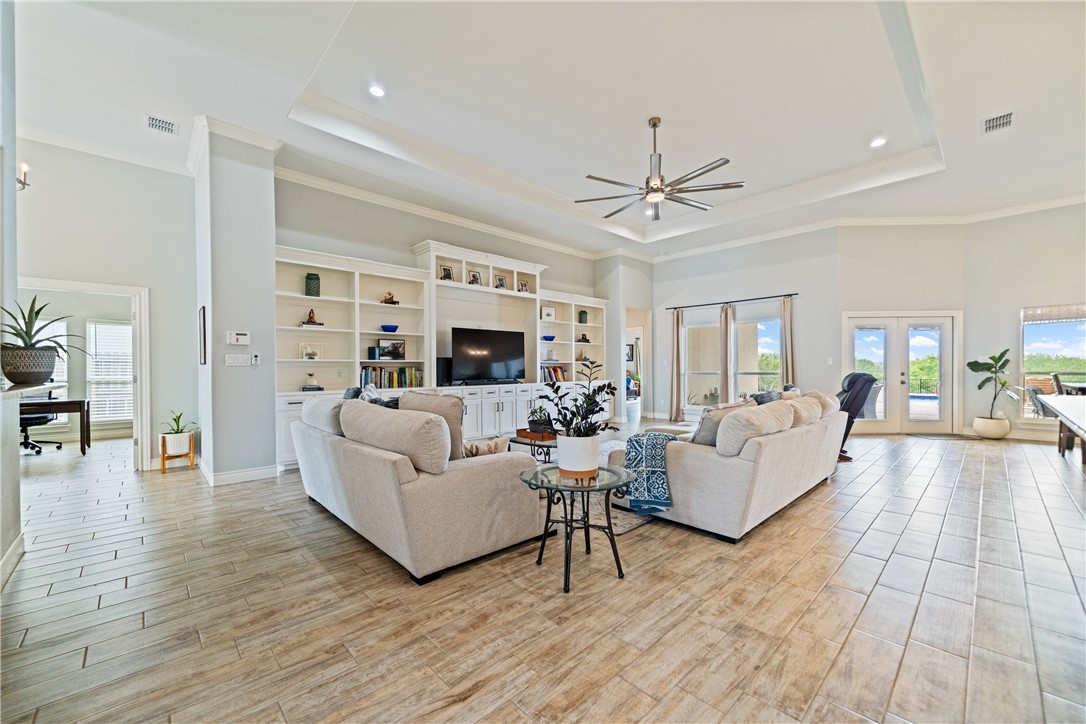 4041 Ranch Lake Dr Property Photo 11