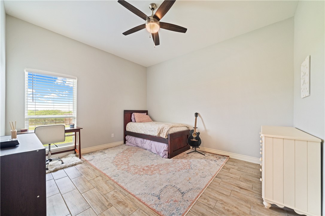 4041 Ranch Lake Dr Property Photo 21