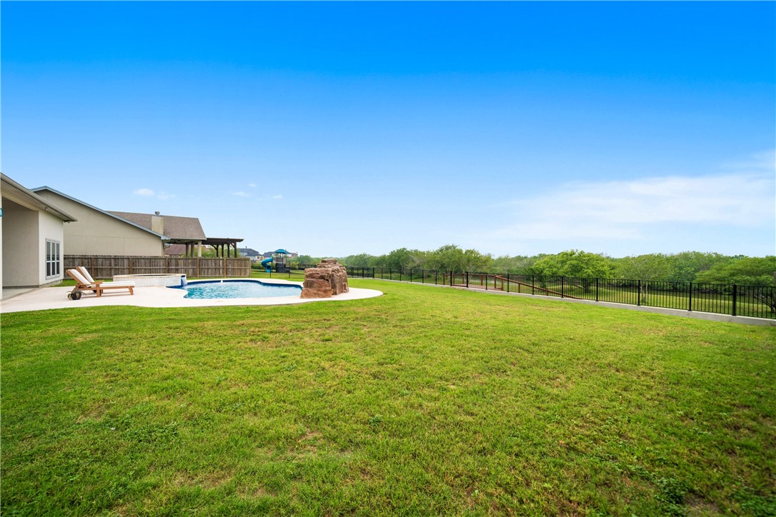 4041 Ranch Lake Dr Property Photo 35
