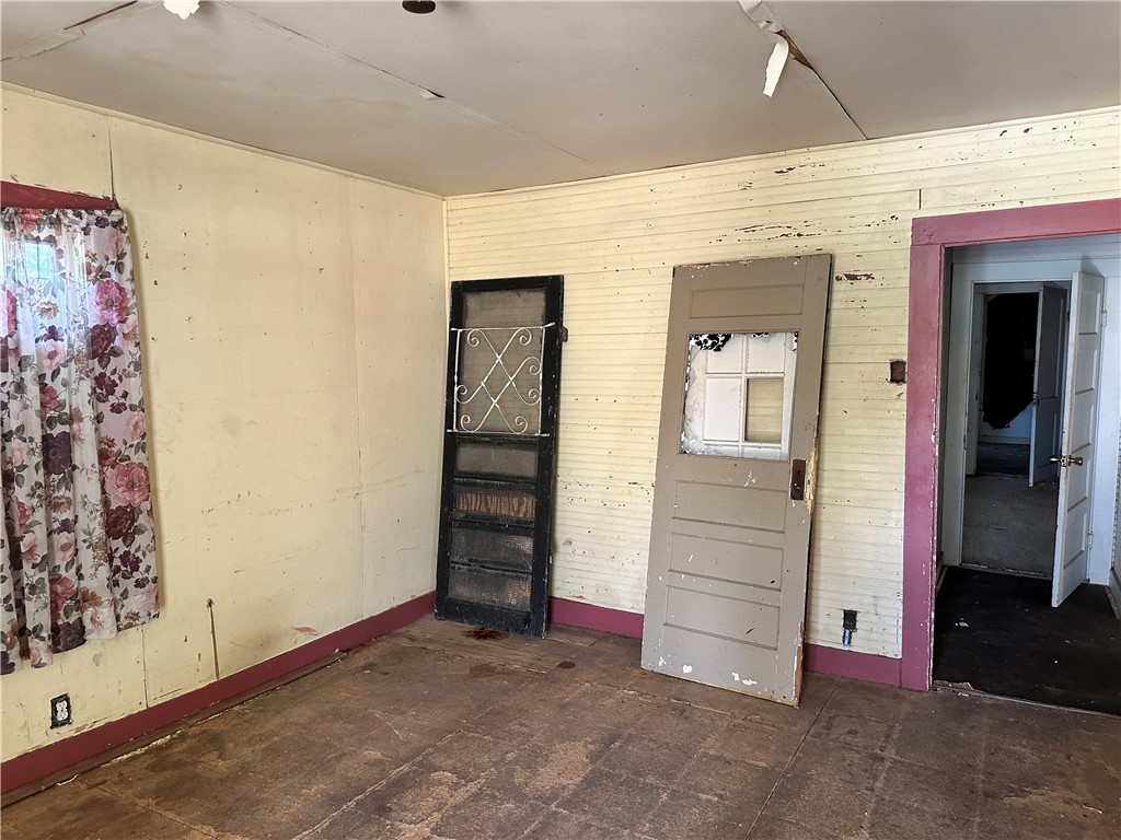 1311-1315 Morris Ave Property Photo 4