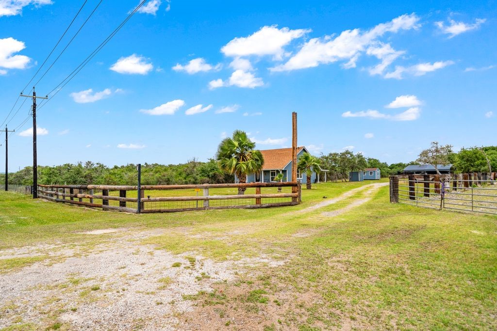 1892 State Highway 188 Property Photo 2