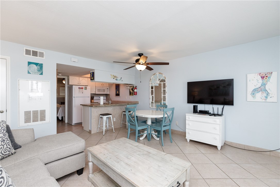 14802 Windward Dr 117 Property Photo 3