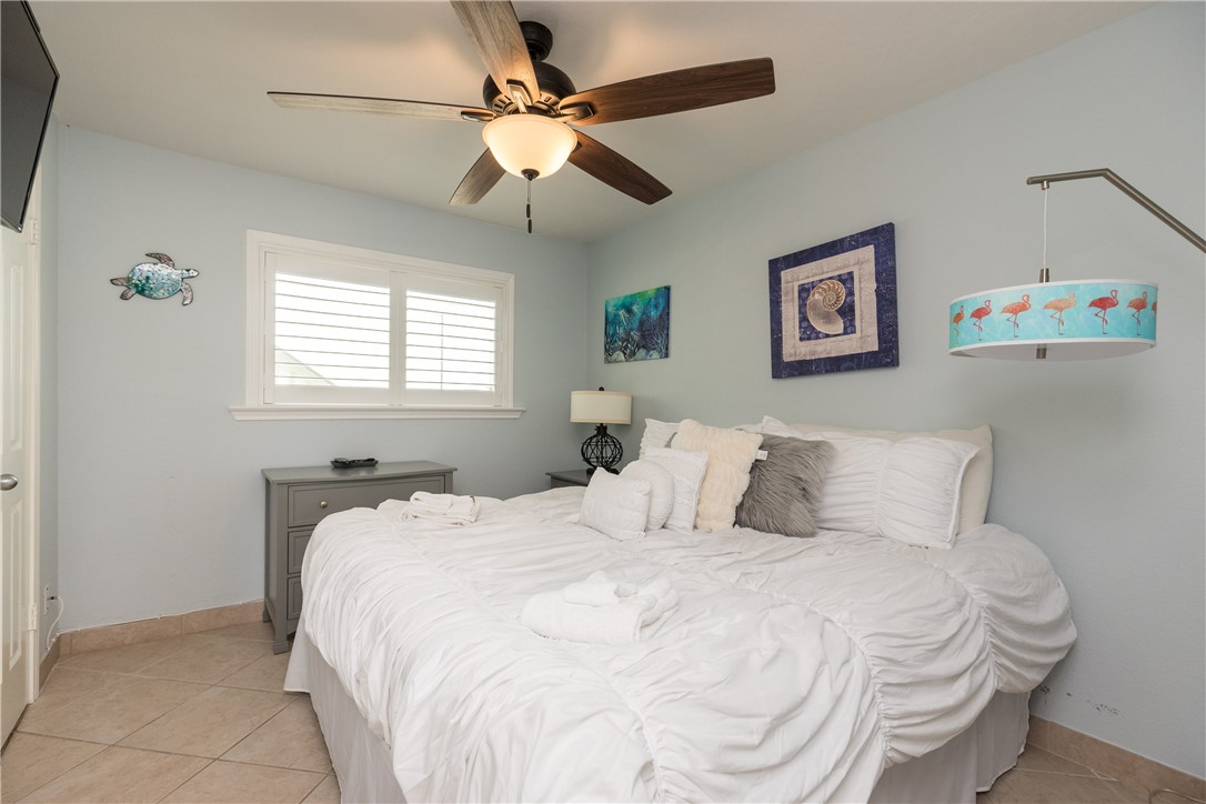 14802 Windward Dr 117 Property Photo 10