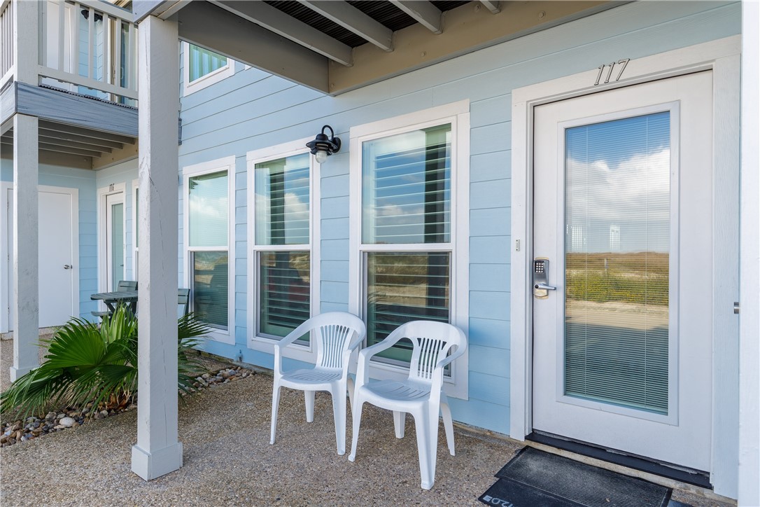 14802 Windward Dr 117 Property Photo 18