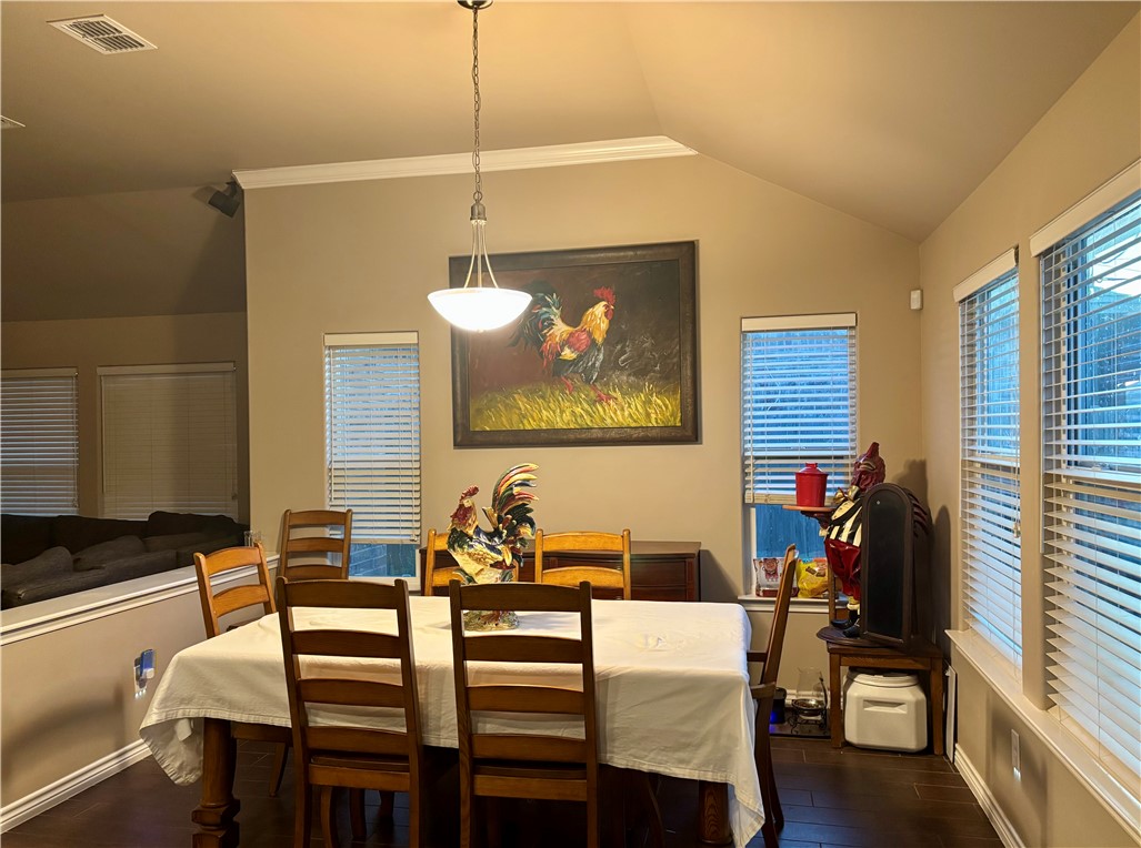 2220 Mangrove Dr Property Photo 8