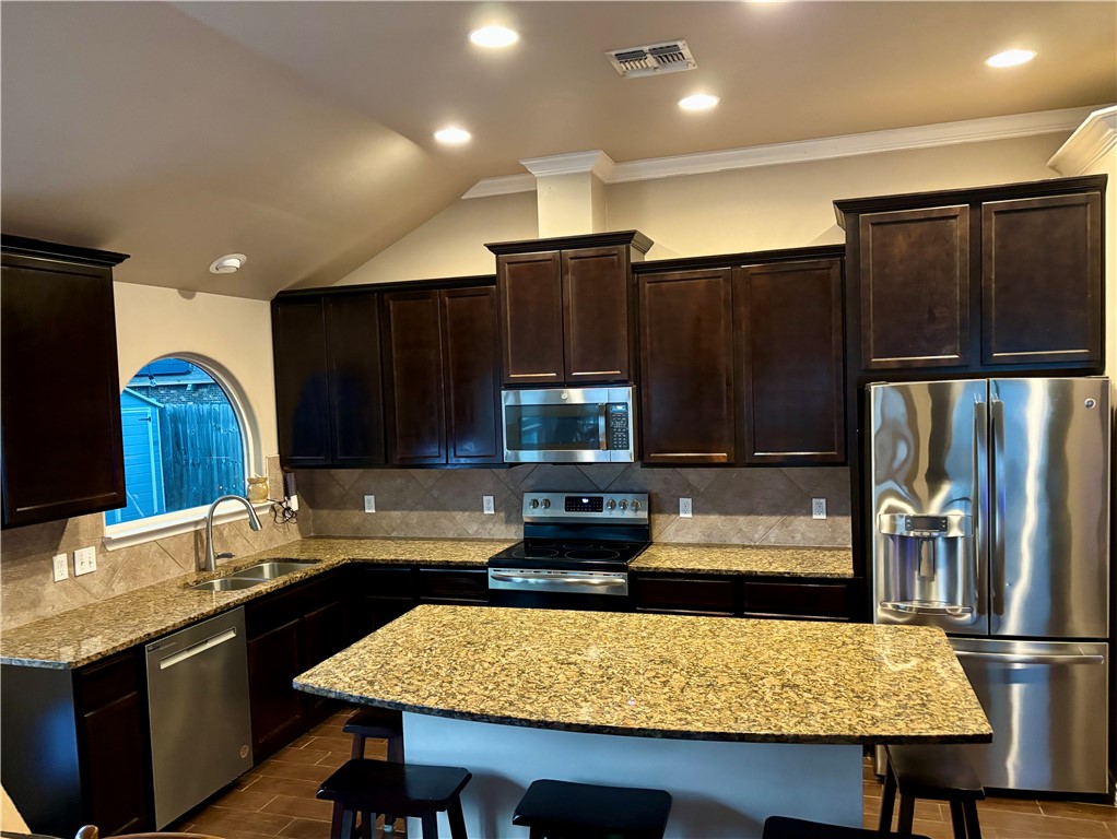 2220 Mangrove Dr Property Photo 11