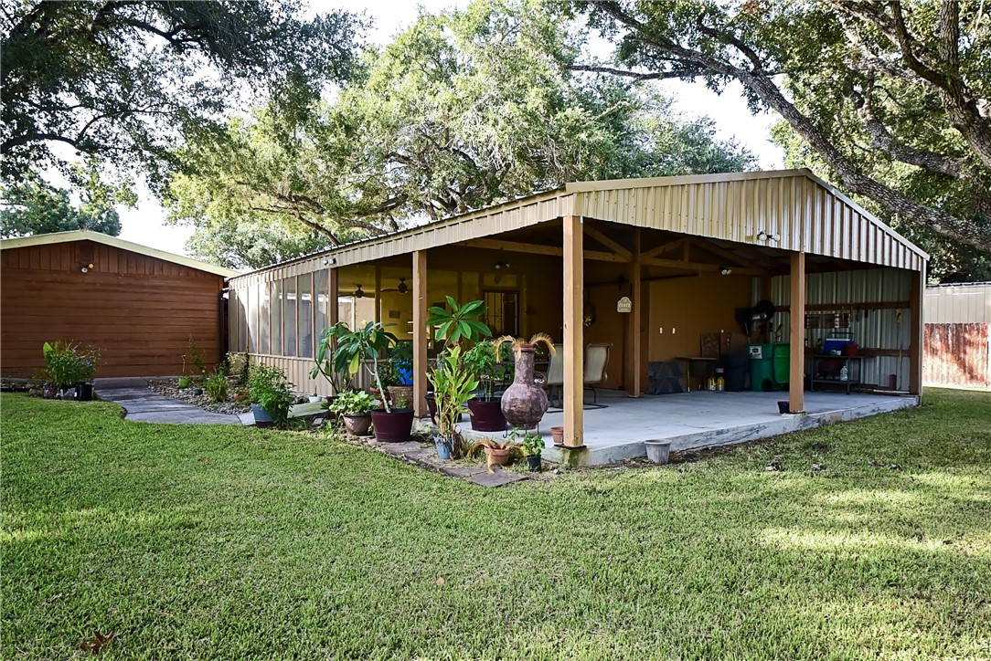 155 Harbor Property Photo 8