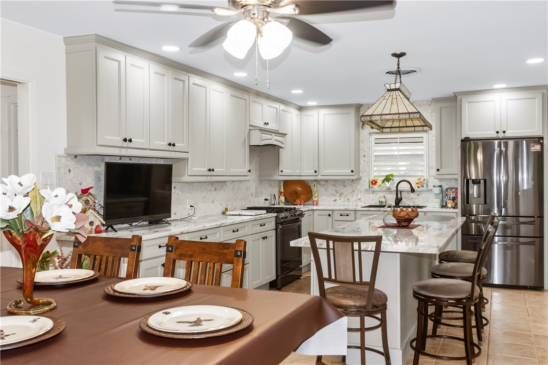 155 Harbor Property Photo 13