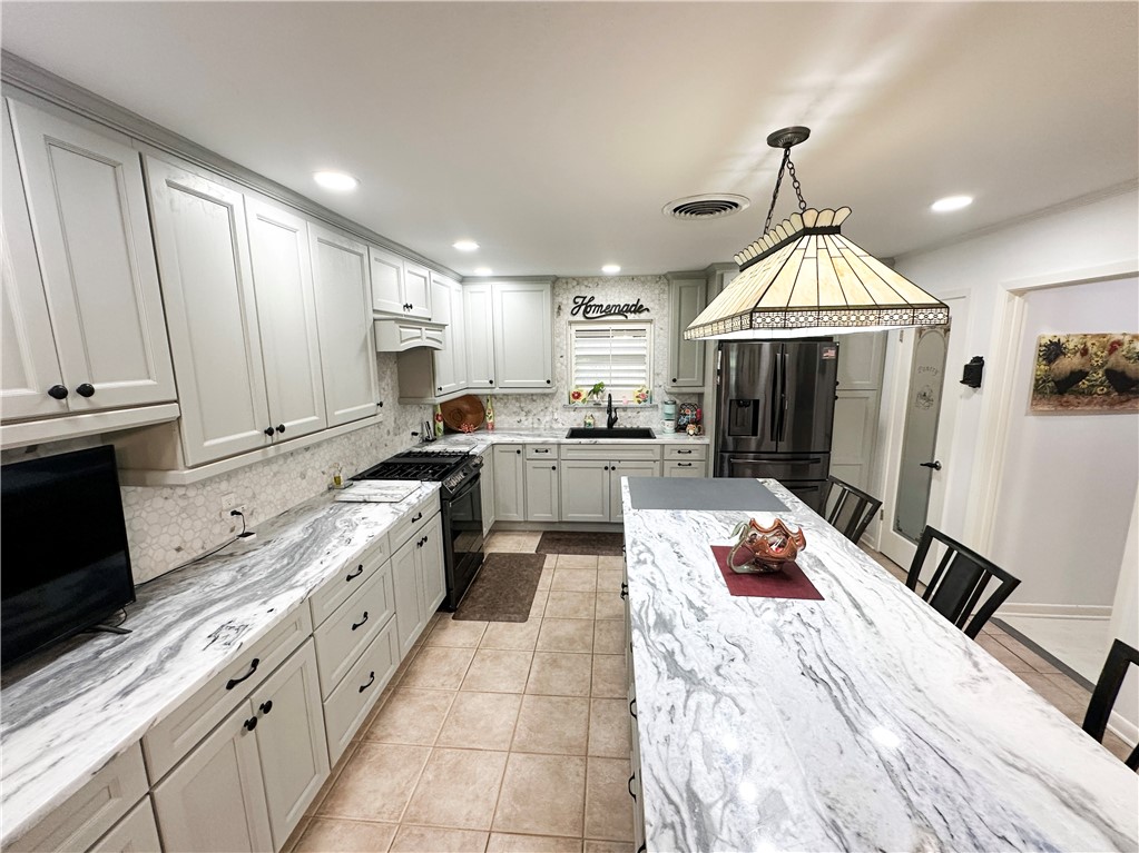 155 Harbor Property Photo 15