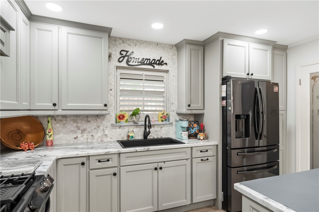 155 Harbor Property Photo 18
