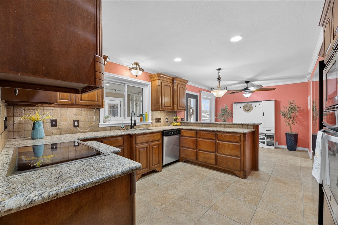 1010 Cairo Dr Property Photo 12