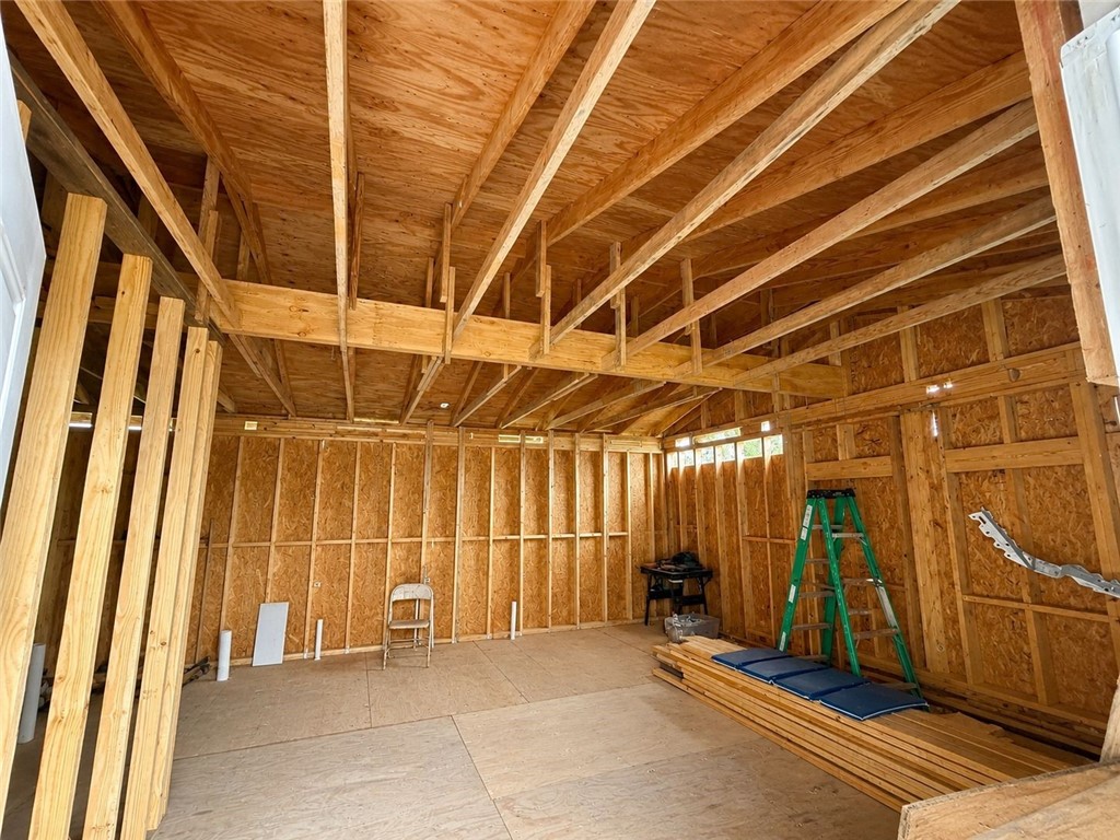 2821 Nogales St Property Photo 5