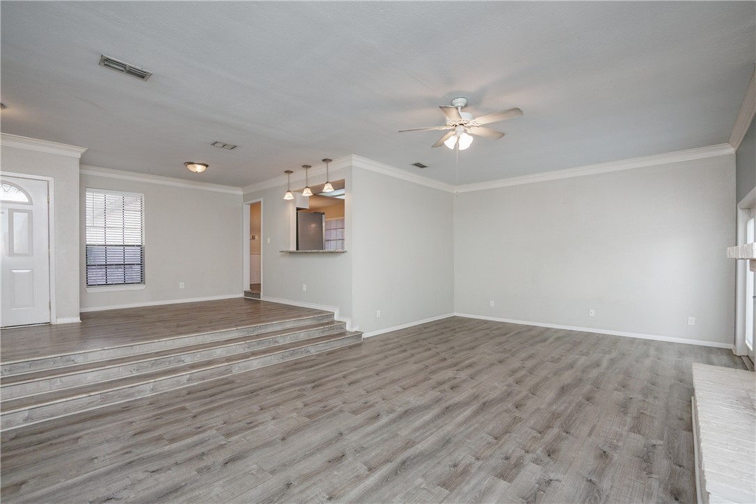 4313 Wolf Creek Ct Property Photo 9