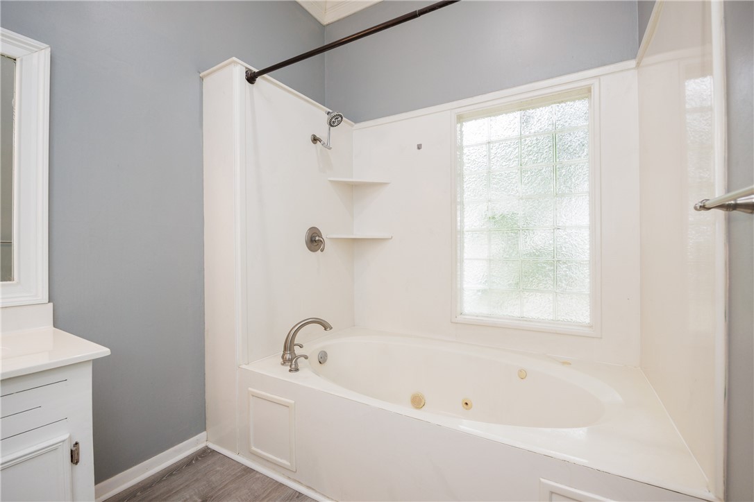 4313 Wolf Creek Ct Property Photo 28
