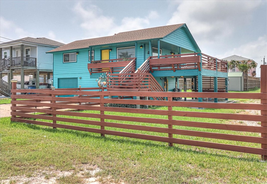 132 S Gulf St Property Photo 3