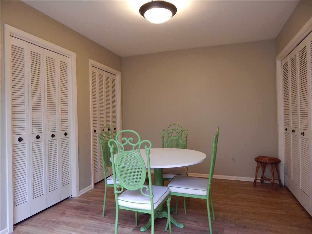 5432 Stonegate Way 16 Property Photo 5
