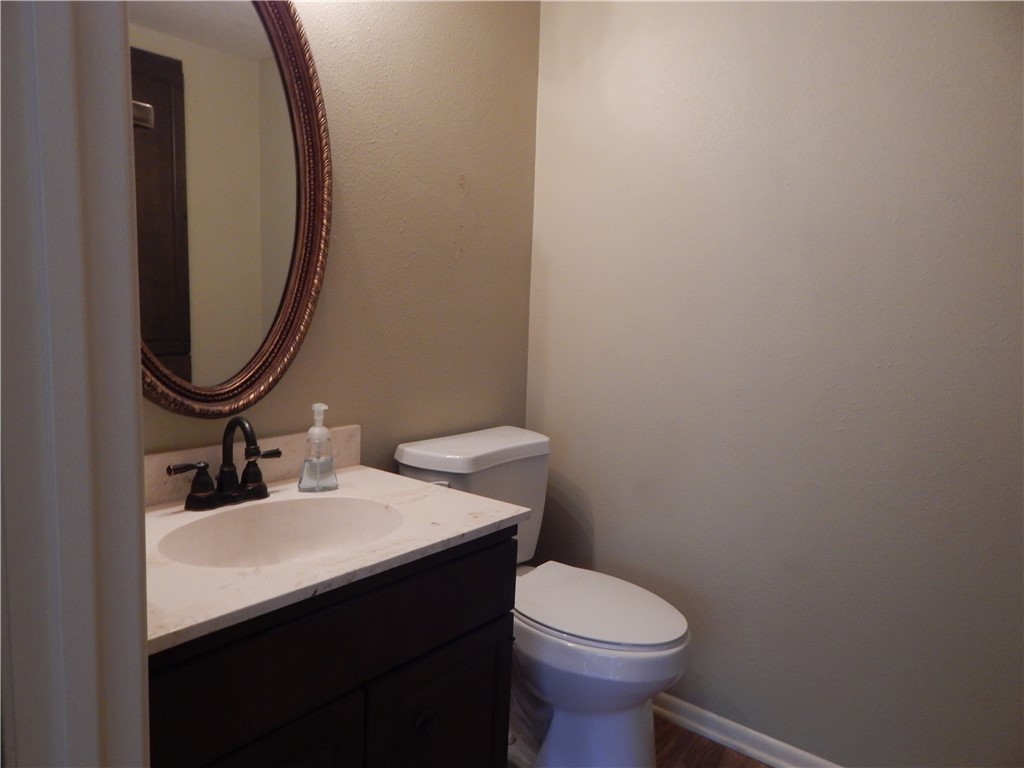 5432 Stonegate Way 16 Property Photo 12