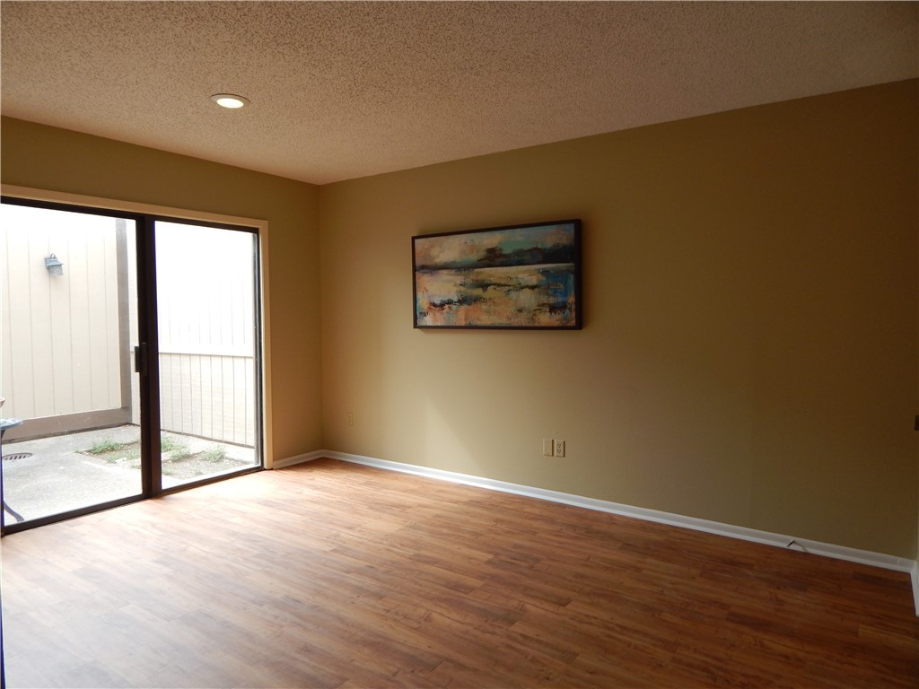 5432 Stonegate Way 16 Property Photo 13