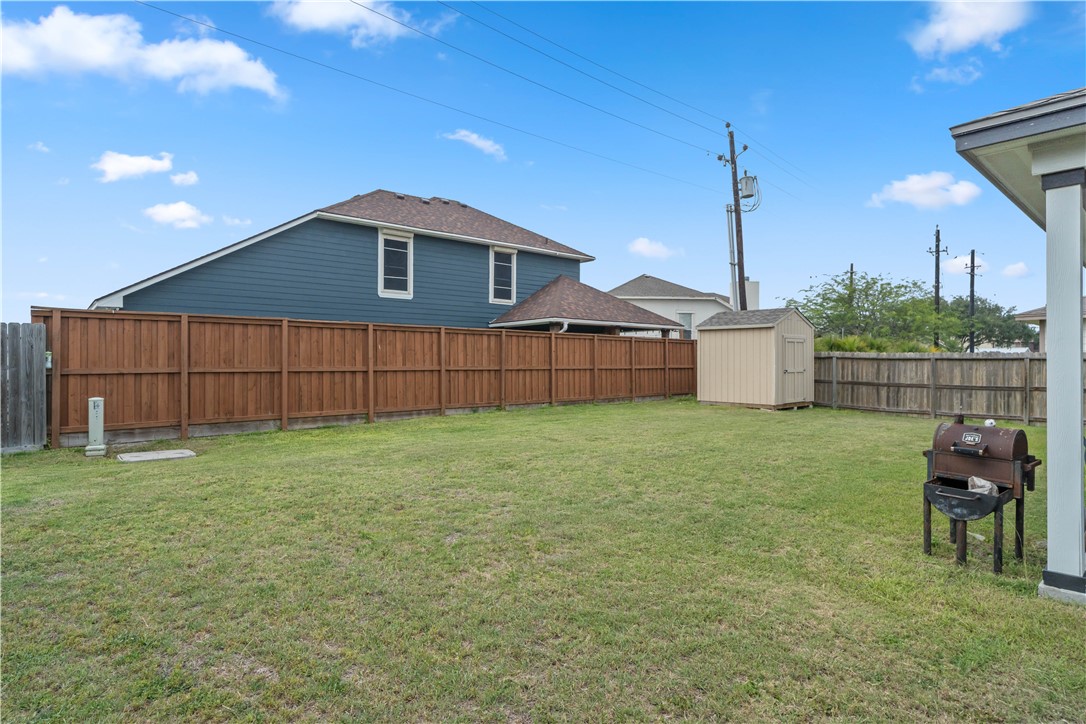 3041 Neches Dr Property Photo 21