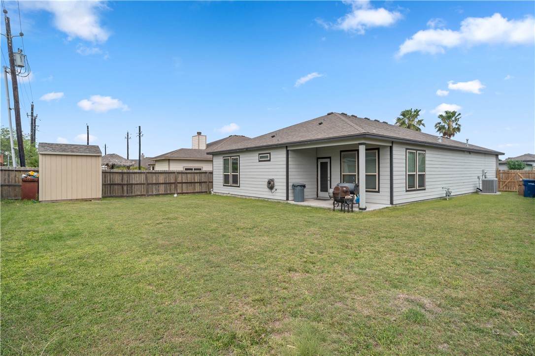 3041 Neches Dr Property Photo 22