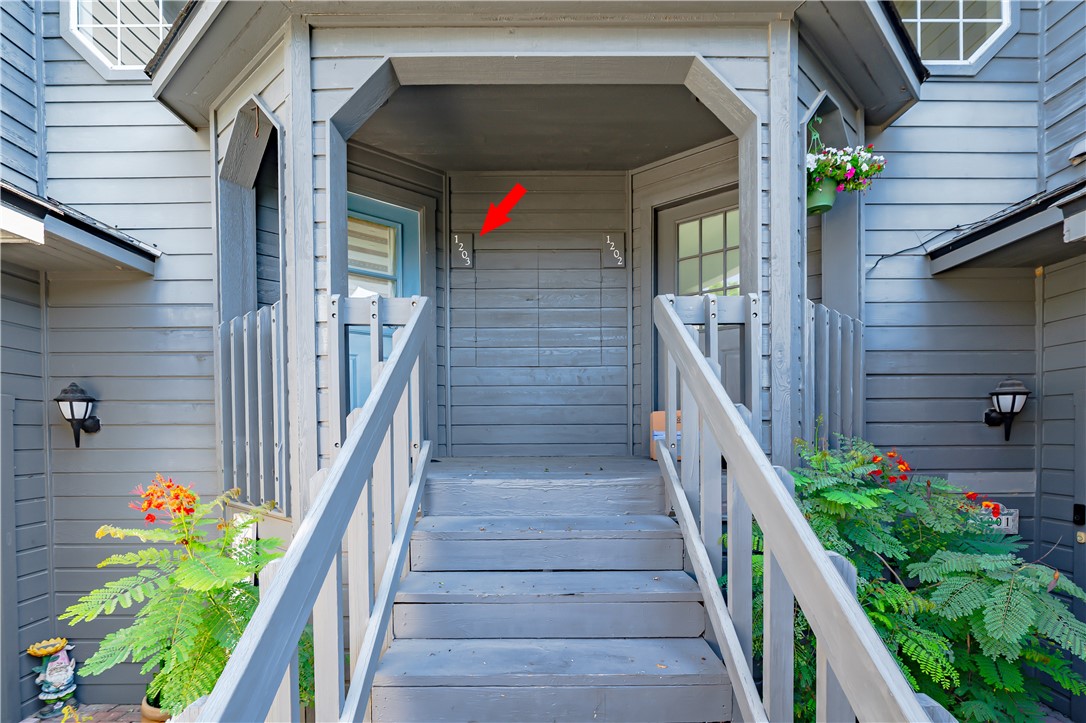210 Oak Bay St 1203 Property Photo 1