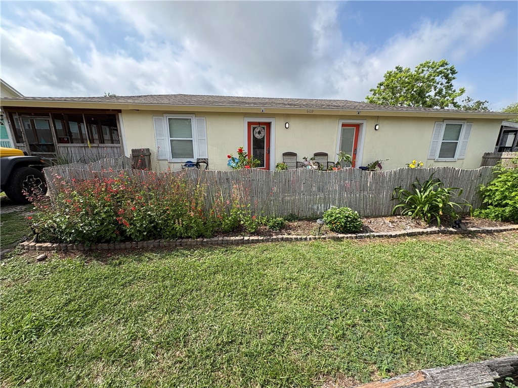 609 W Liberty St Property Photo 1