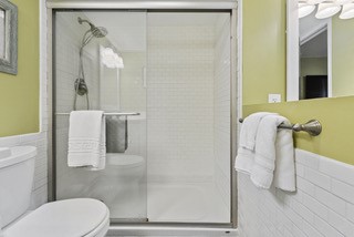 14401 Commodores Dr 200 Property Photo 23